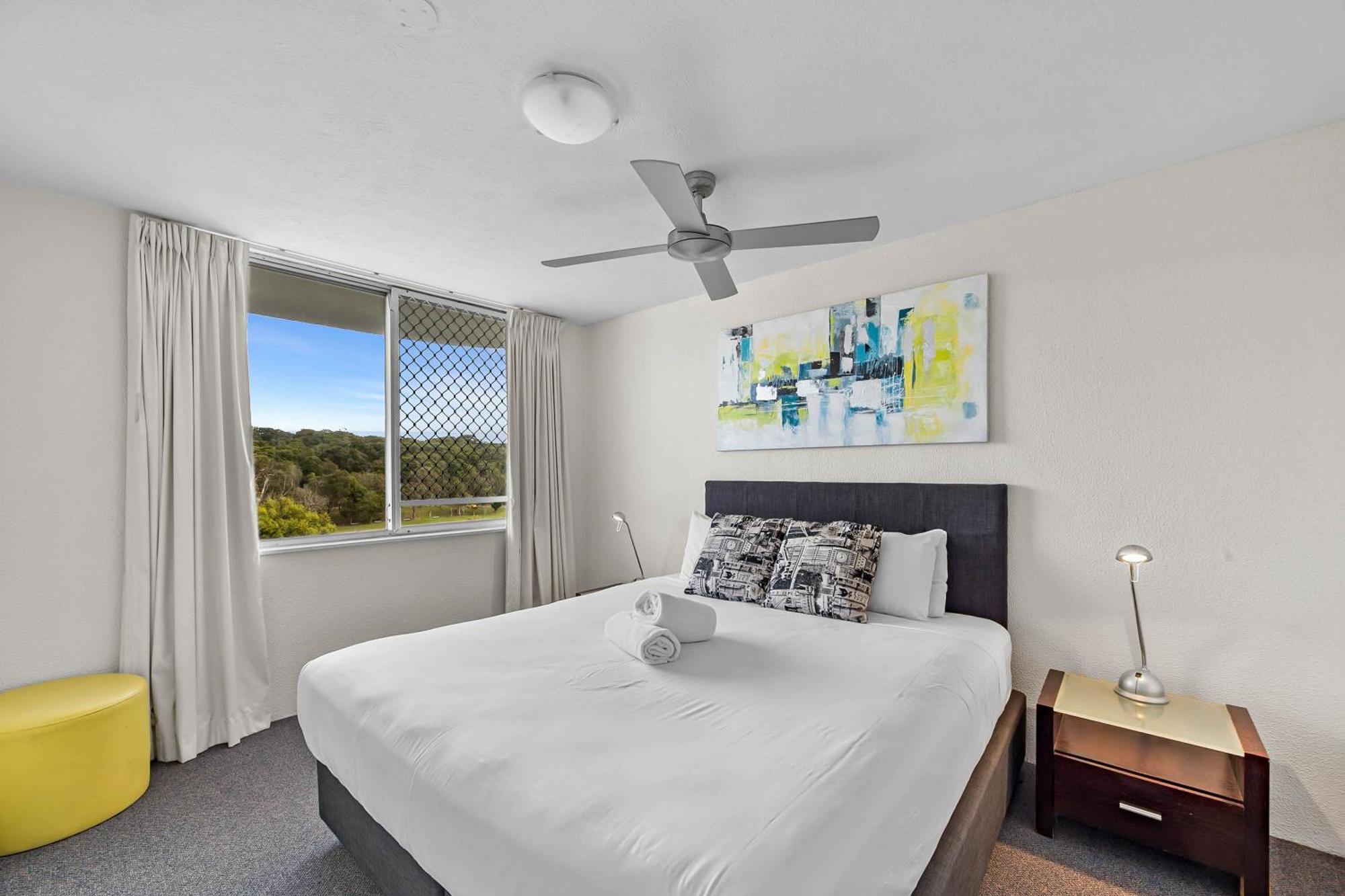 Mandolin Beachfront Resort Alexandra Headland Exterior photo