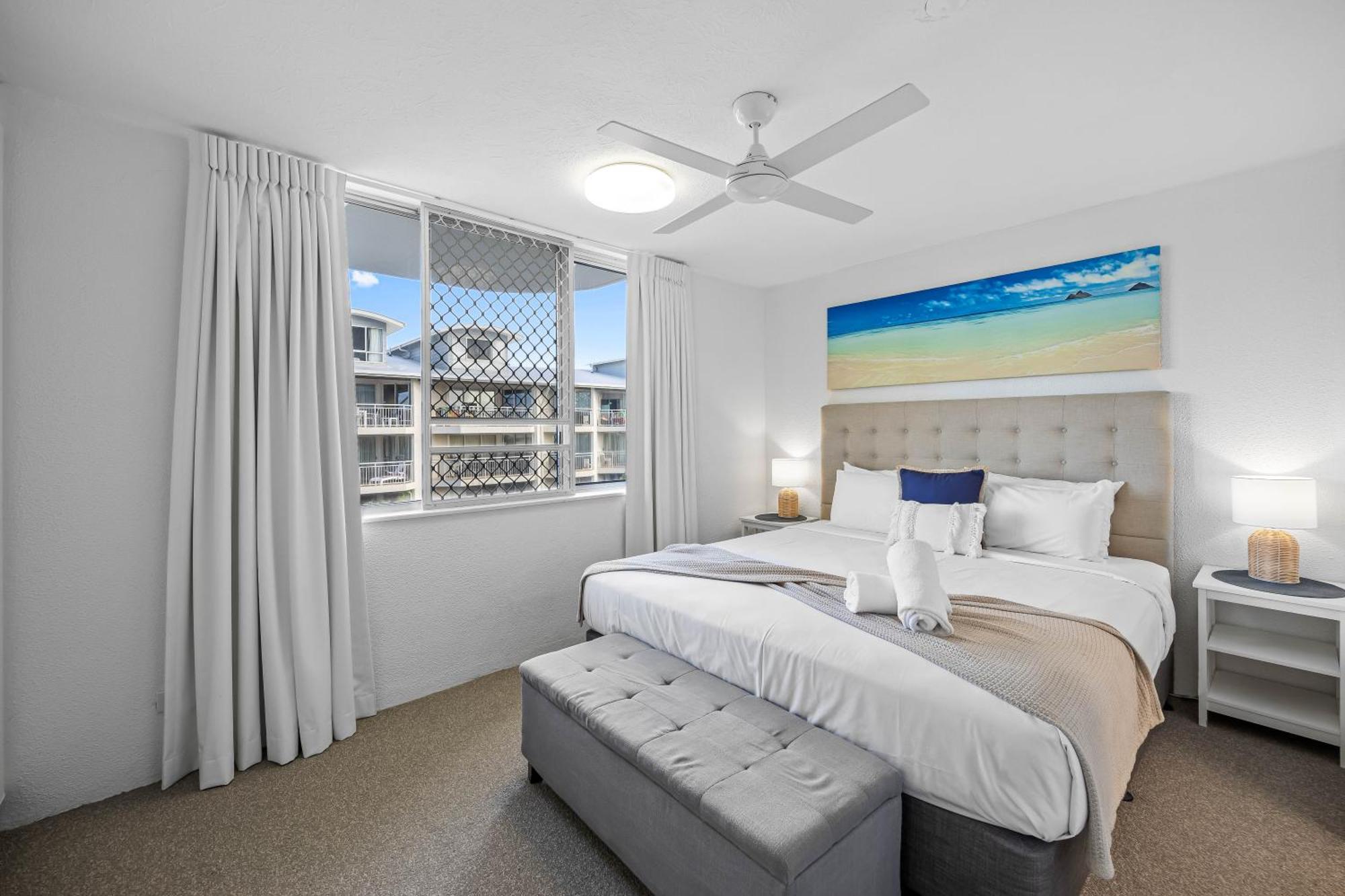 Mandolin Beachfront Resort Alexandra Headland Exterior photo
