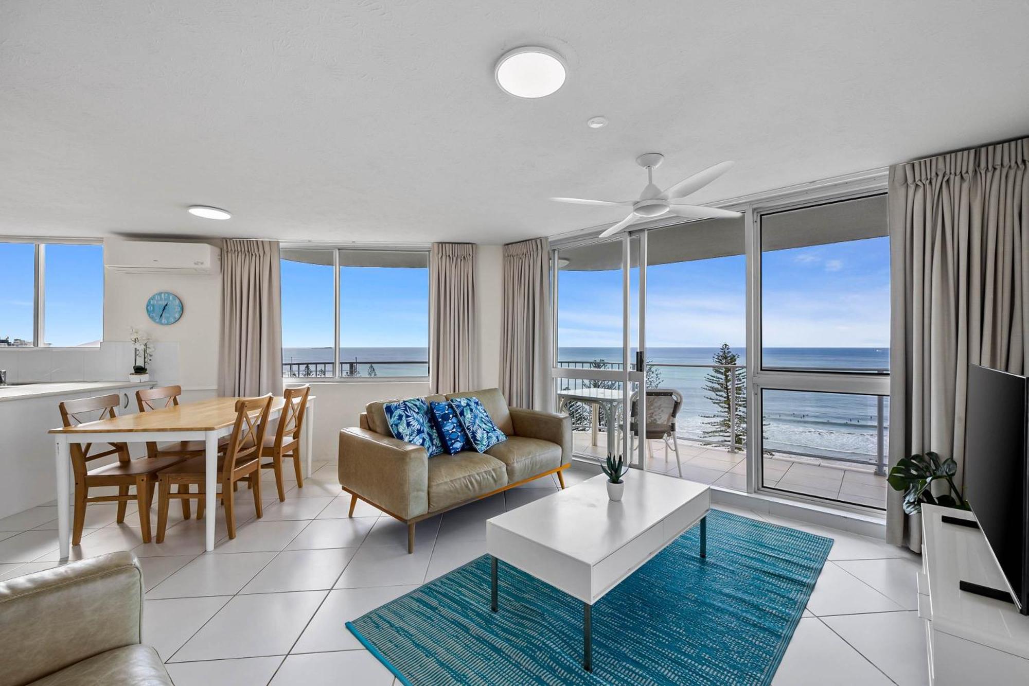 Mandolin Beachfront Resort Alexandra Headland Exterior photo